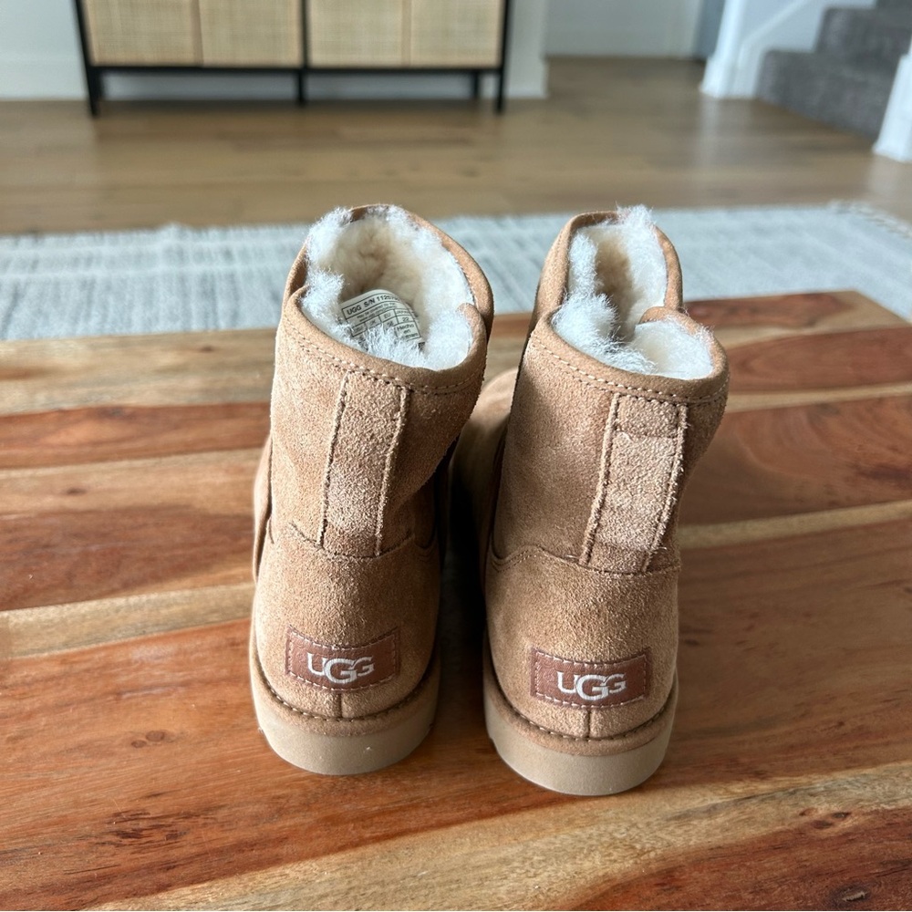 New Ugg Cory II Suede Booties - Picture 5 of 6